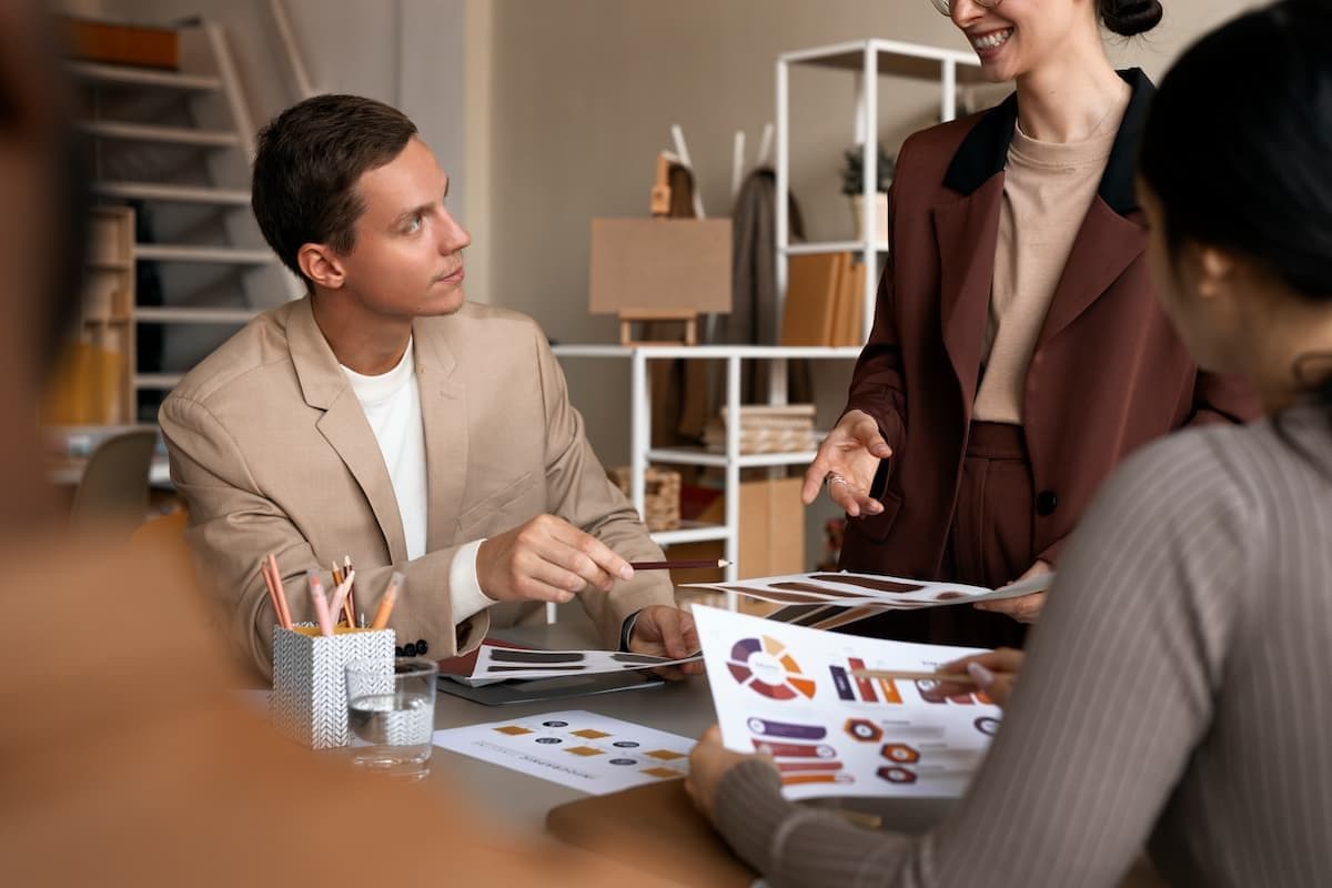 Rebranding: cuándo hacerlo y cómo saber si tu marca necesita renovarse